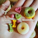 Collory Silikónová forma na pamlsky Medium Donut - tyrkysová mramor