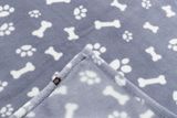 Trixie Plyšová deka KENNY 100 x 75 cm modrá s kostičkami a packami 